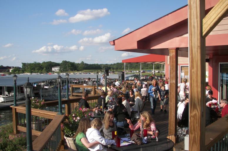 Wolfie's Noblesville Deck