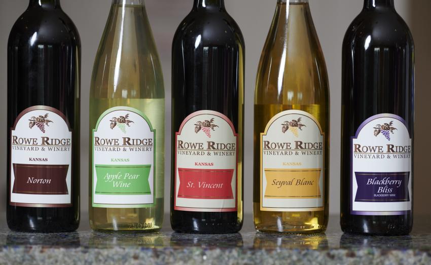 Rowe Ridge Winery & Vineyard bottles