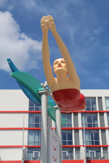 The Jantzen Diving Girl