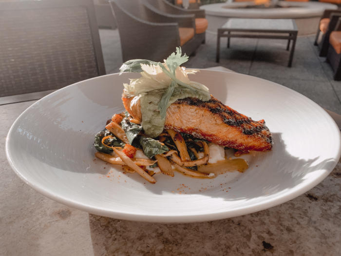 Eats Kitchen Hotel Irvine King Salmon