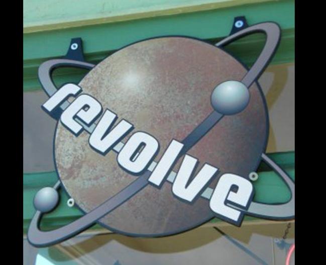15574_Revolve_Thingstodo_LR_pic1.jpg