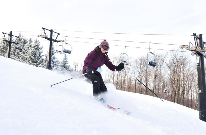 Bristol-Mountain-downhill-skiing-Photos
