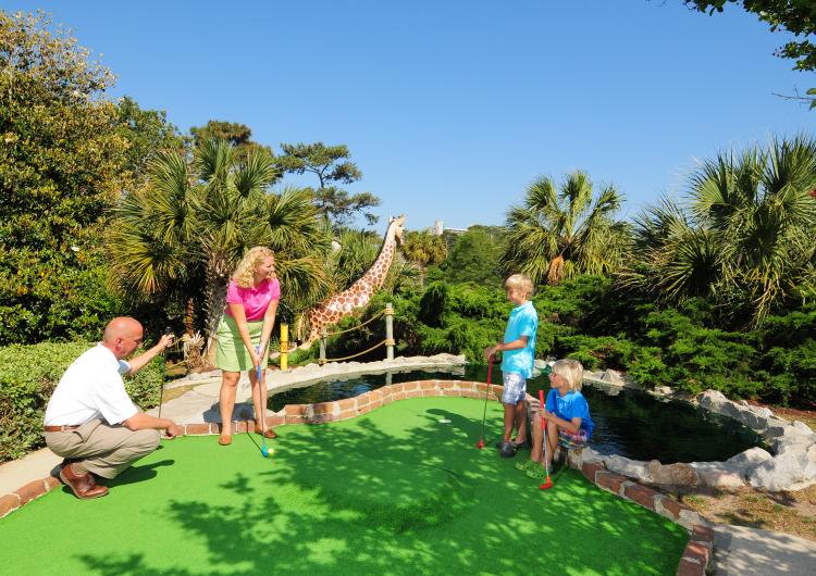 mbfamilygolf2