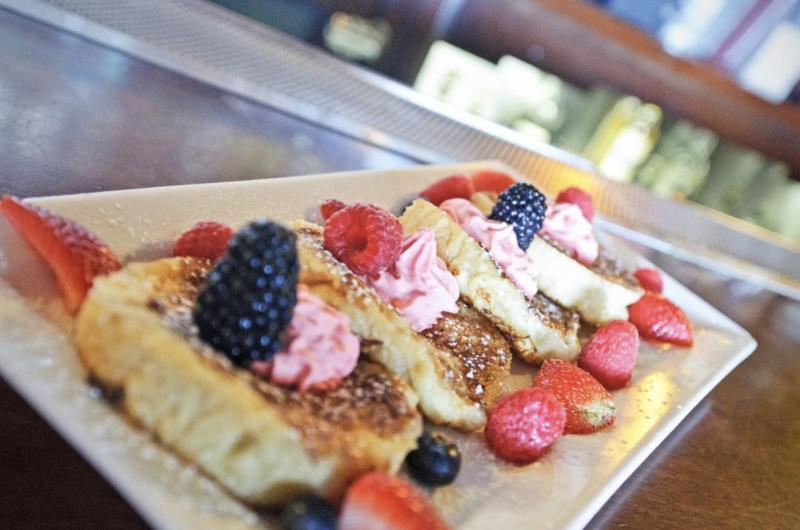 French toast breakfast at seven mile house in brisbane