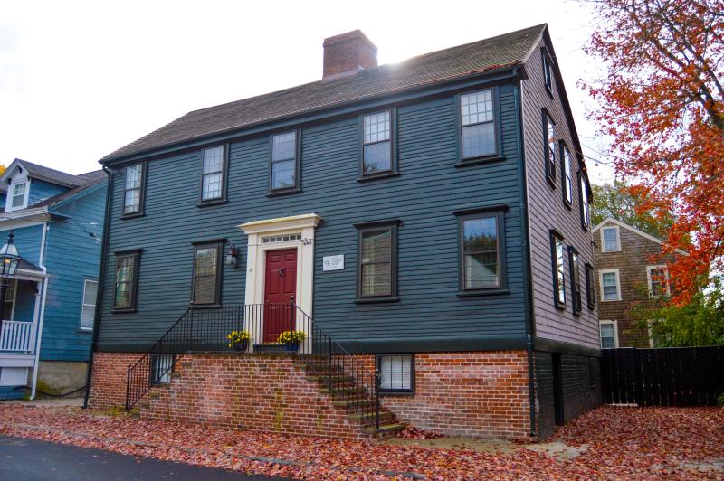 House 10