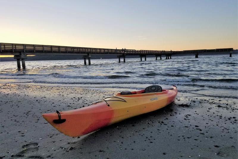 Kayak on Dash Point beach (Photo: Alex Balansay)