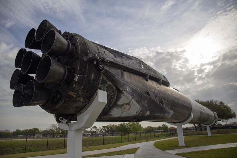 SpaceX Falcon 9_courtesy of Space Center Houston