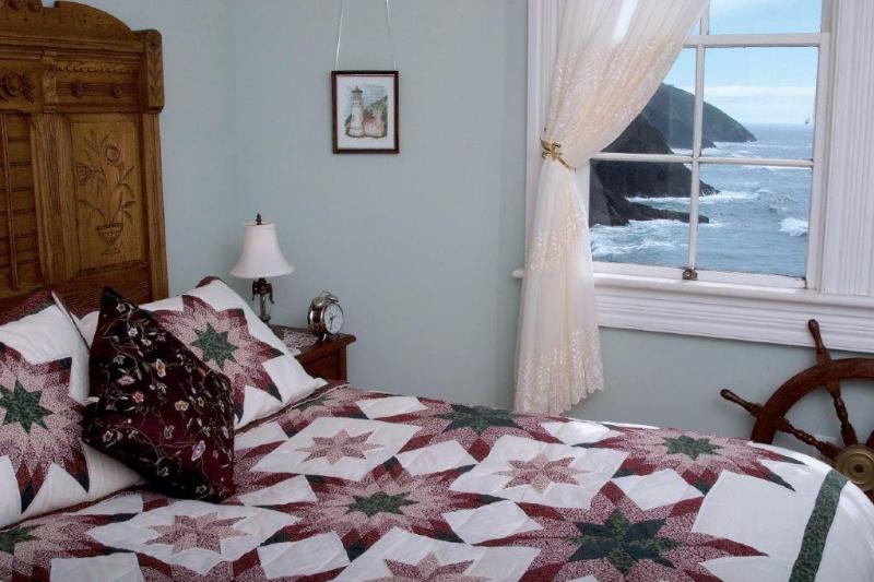 Heceta Head Lighthouse Bed & Breakfast courtesy of Heceta Head B&B Heceta Head Lighthouse Bed & Breakfast courtesy of Heceta Head B&B