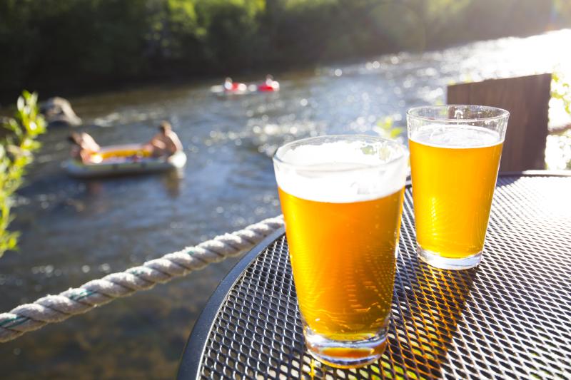 Enjoys brews and take in the views of the Yampa River