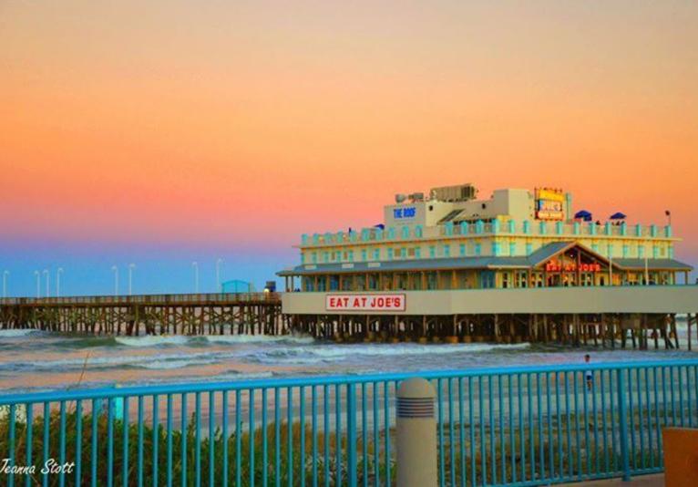 Joe's Crab Shack Daytona Beach (Pier)