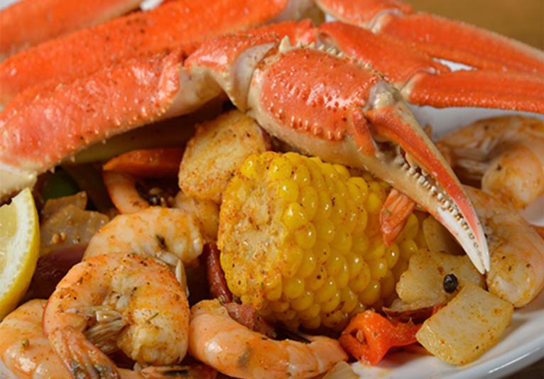 River Grille on the Tomoka seafood boil