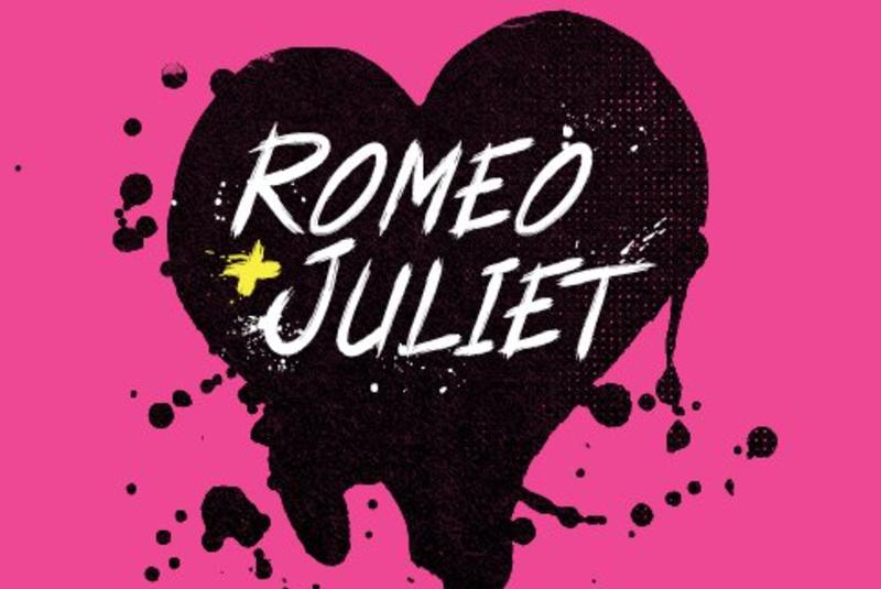 Romeo & Juliet by William Shakespeare