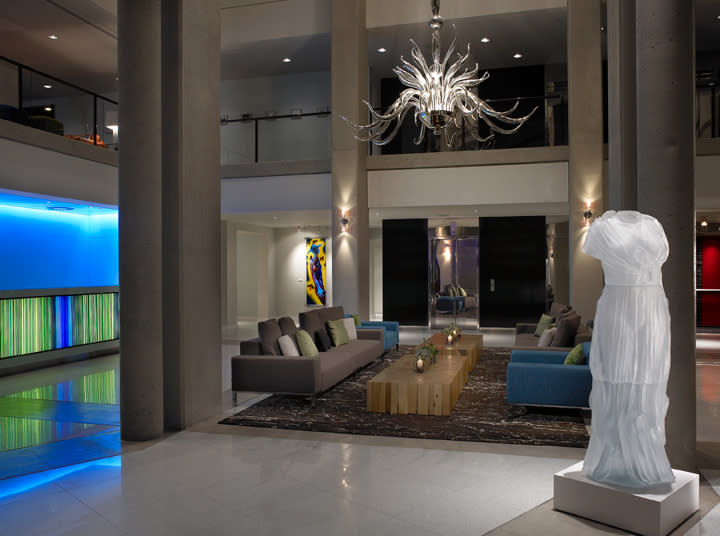 2019 Murano Lobby