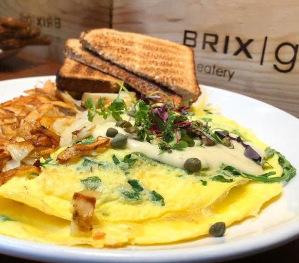 Brix brunch with omelette and hashbrowns.
