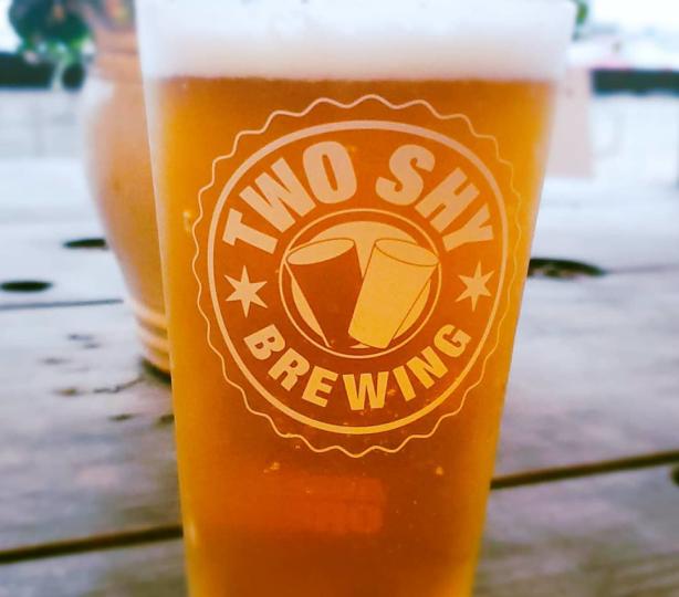 Glass of Northwest style IPA beer