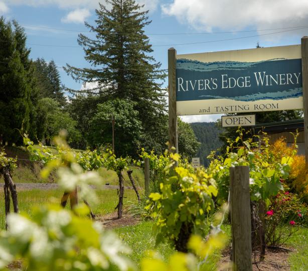 River's Edge Winery entrance