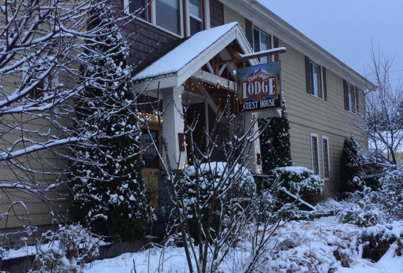 Snowy Winter Getaways Eugene Cascades Oregon Coast