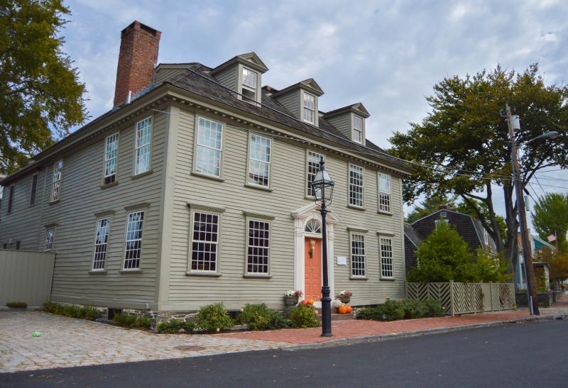 House 8