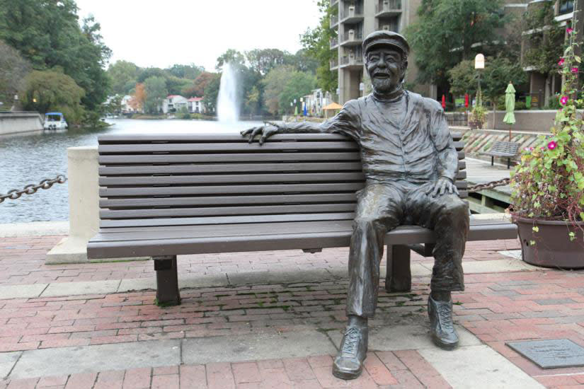 Robert Simon Statue at Lake Anne Village