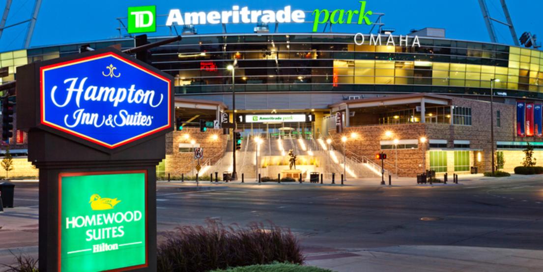 Hampton Inn And Suites Omaha Downtown Omaha Ne 68102