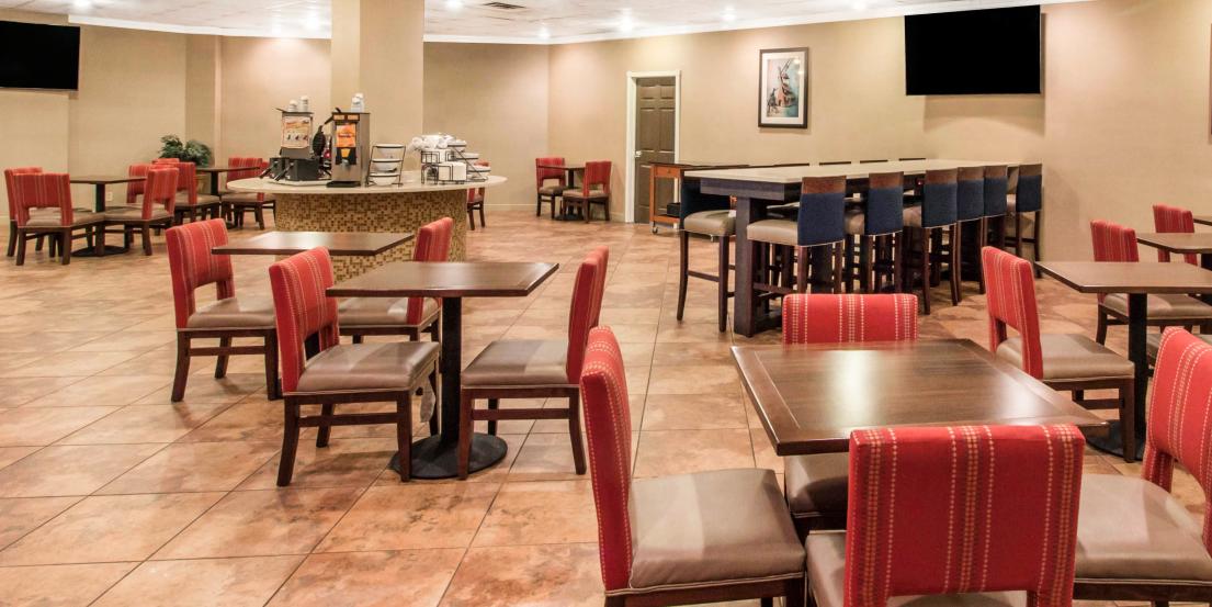Comfort Inn Suites Grover Omaha Ne 68106