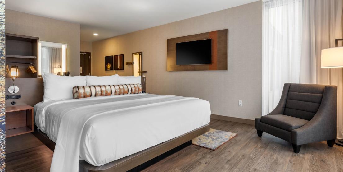 Cambria Hotel Omaha Downtown Omaha Ne 68102