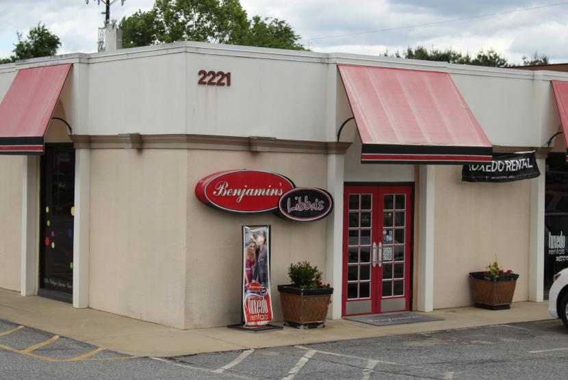 Benjamins &amp; Libbas of Hickory