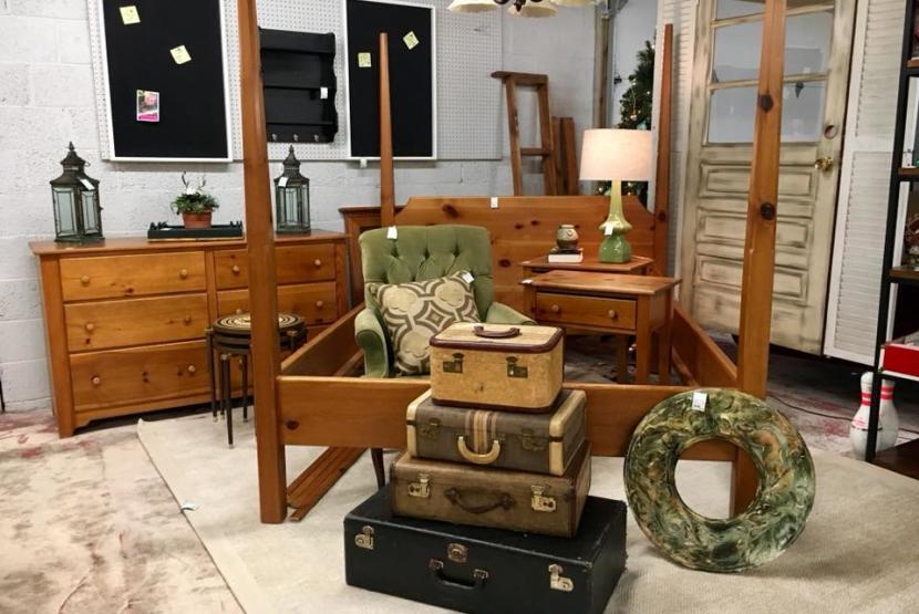 4 Post Bed