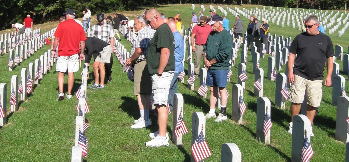 veterans visiting the Quantico Cemetery