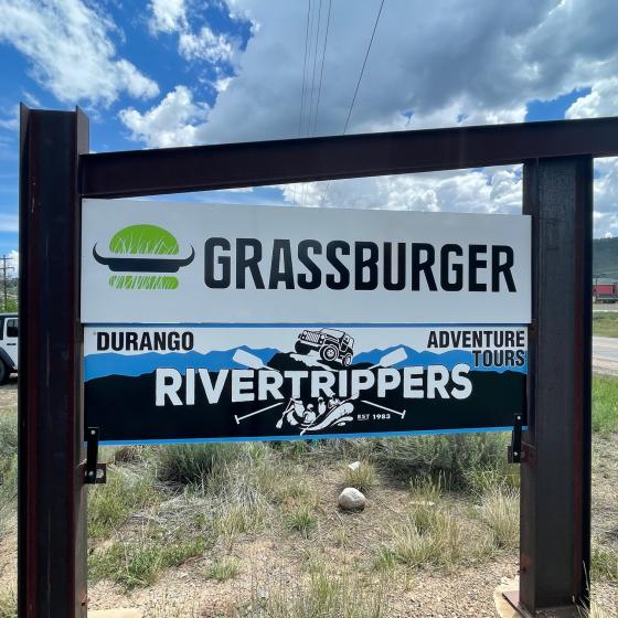 Grassburger South Sign