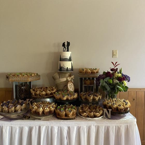 Cake table