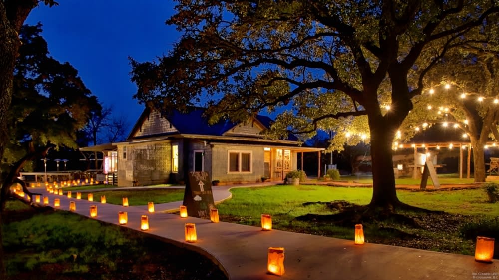 lighted walking path to the William Chris winery tasting room in Fredericksburg Texas