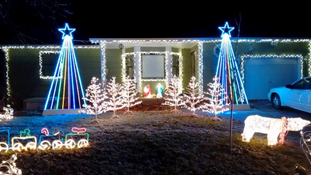 Best places to see Christmas lights in Wichita 2019
