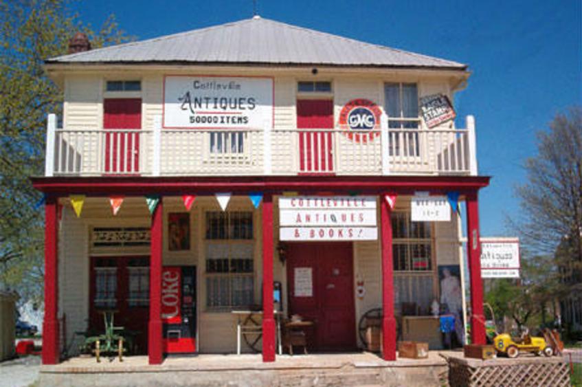 Cottleville Corner Junkstore | Cottleville, MO 63338