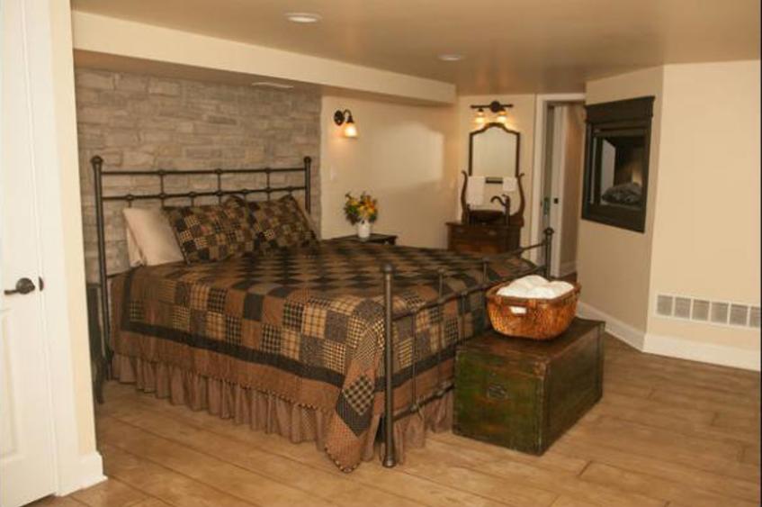 The Main Street Guest House Saint Charles, MO 63301