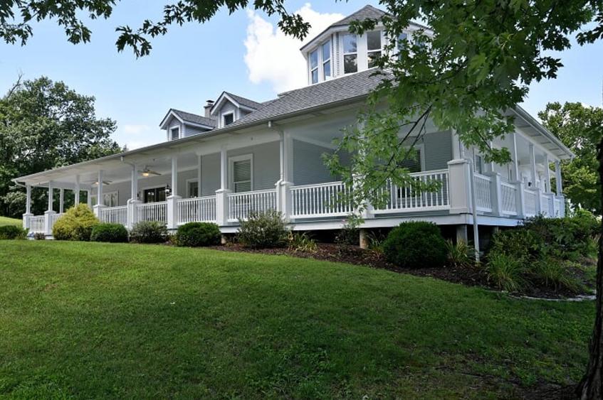 Merry House Inn