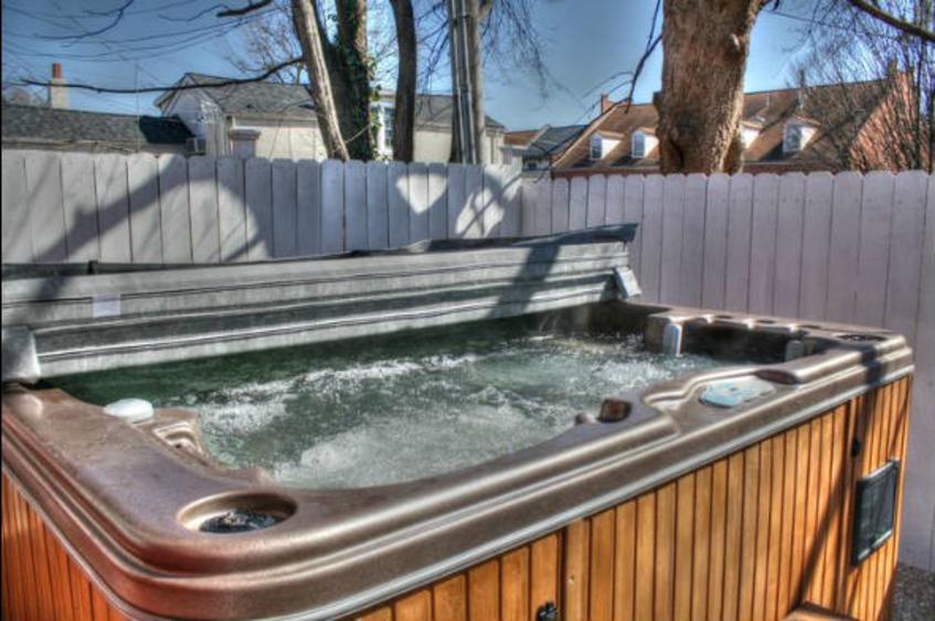 The Red Barn Guest House Saint Charles, MO 63301