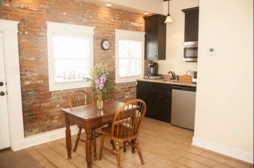 The Riverfront Guest House Saint Charles, MO 63301