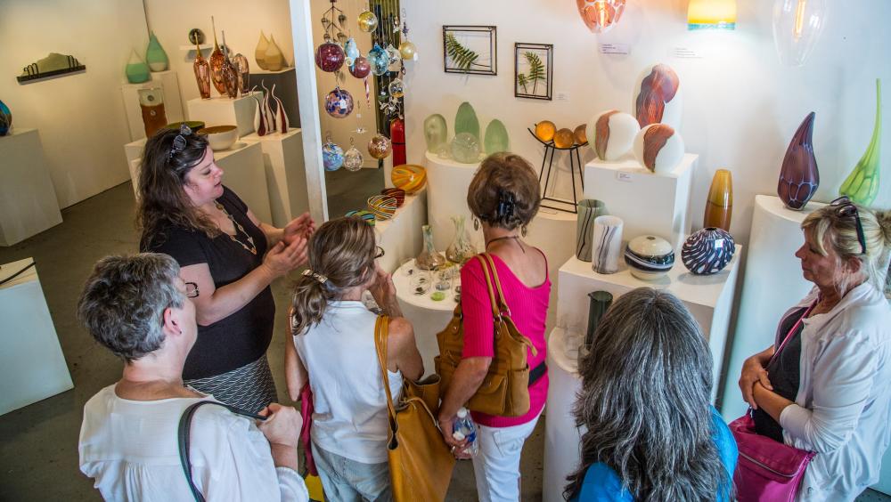 Women Peruse a Glass Art Gallery on a Guided Art Connections Tour