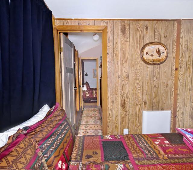 Cabin 5, Indian Trails