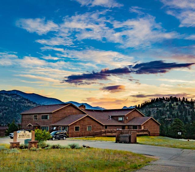 Reunion cabin ext 2