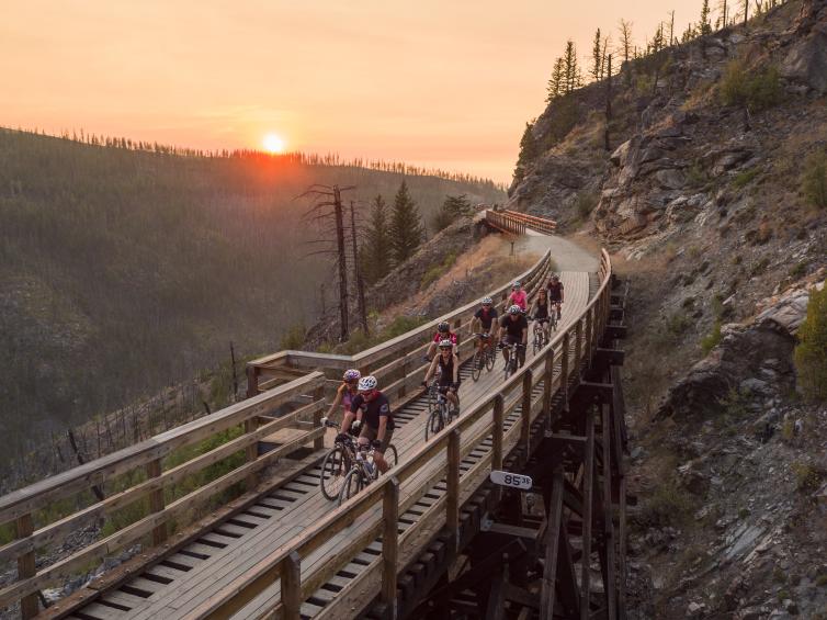 Myra Canyon Trestles: Group Bike Tour