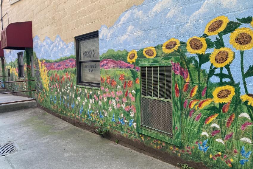 A Garden Stroll mural 2003