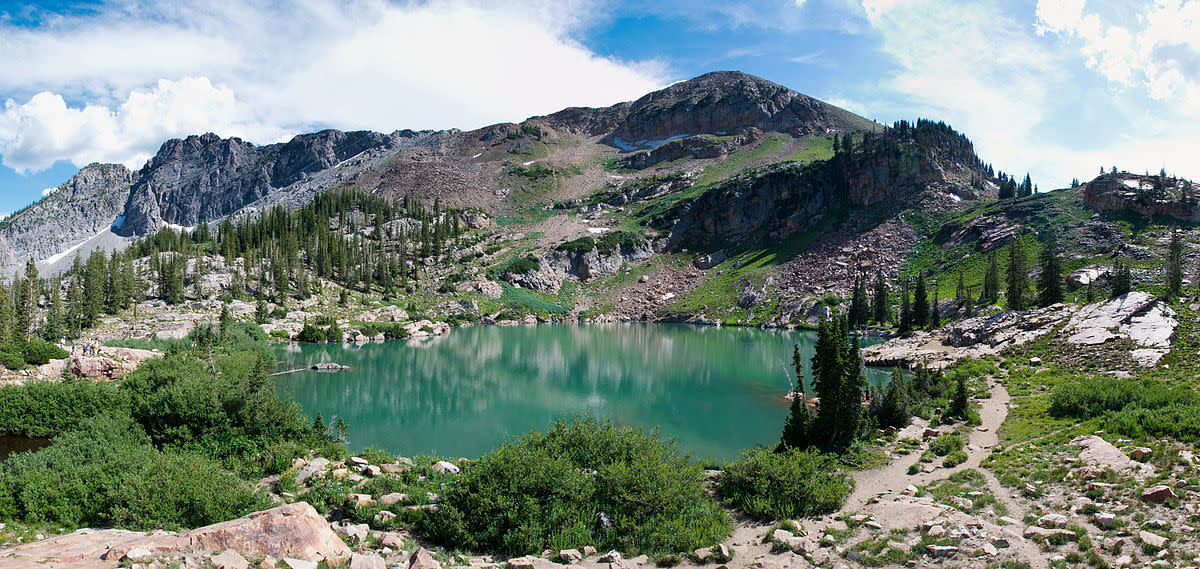 Cecret Lake
