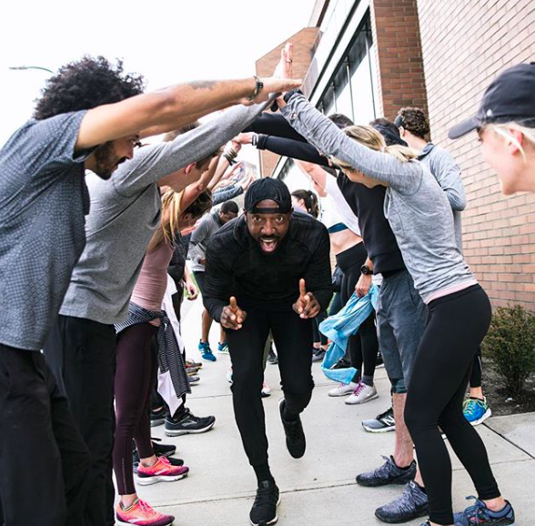 LuLuLemon yoga pant tunnel