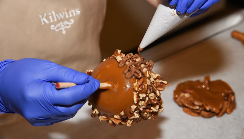 Kilwins Caramel Apple