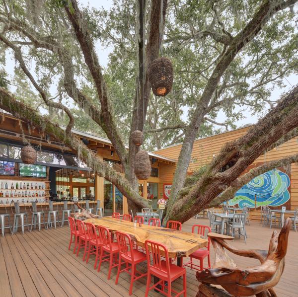 The spacious outdoor deck at Mellow Mushroom on St. Simons Island, GA