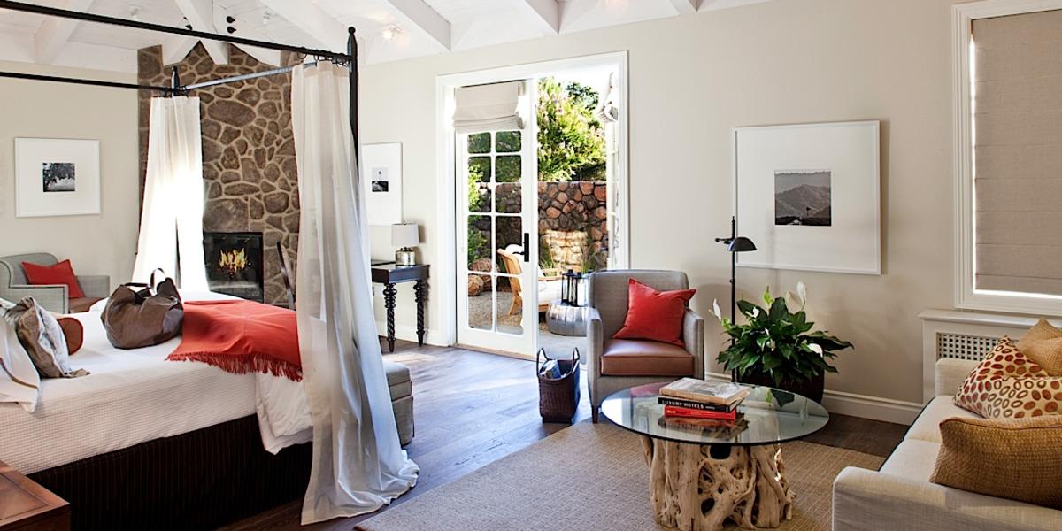 This room at Hotel Yountville offers visitors all of the amenities for their stay in Napa Valley.