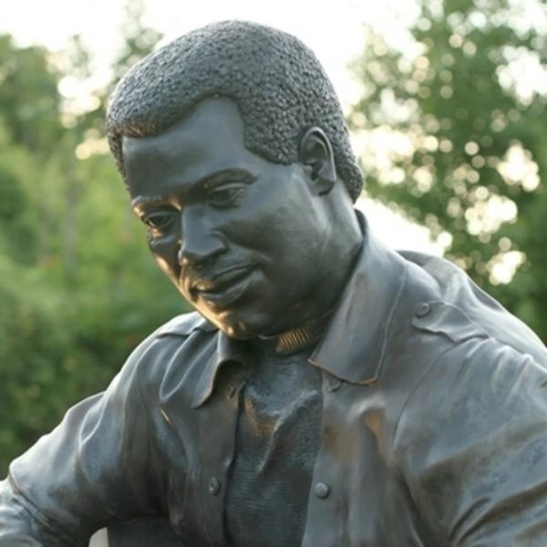 Otis Redding Statue