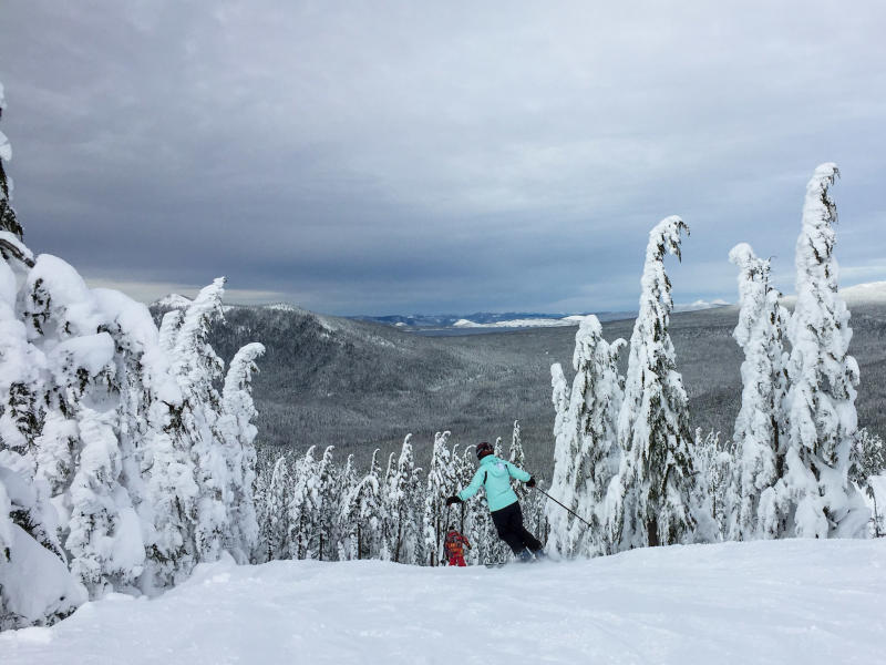 Ski Lift at Willamette Pass by Thomas Moser Skiing Willamette Pass by Thomas Moser